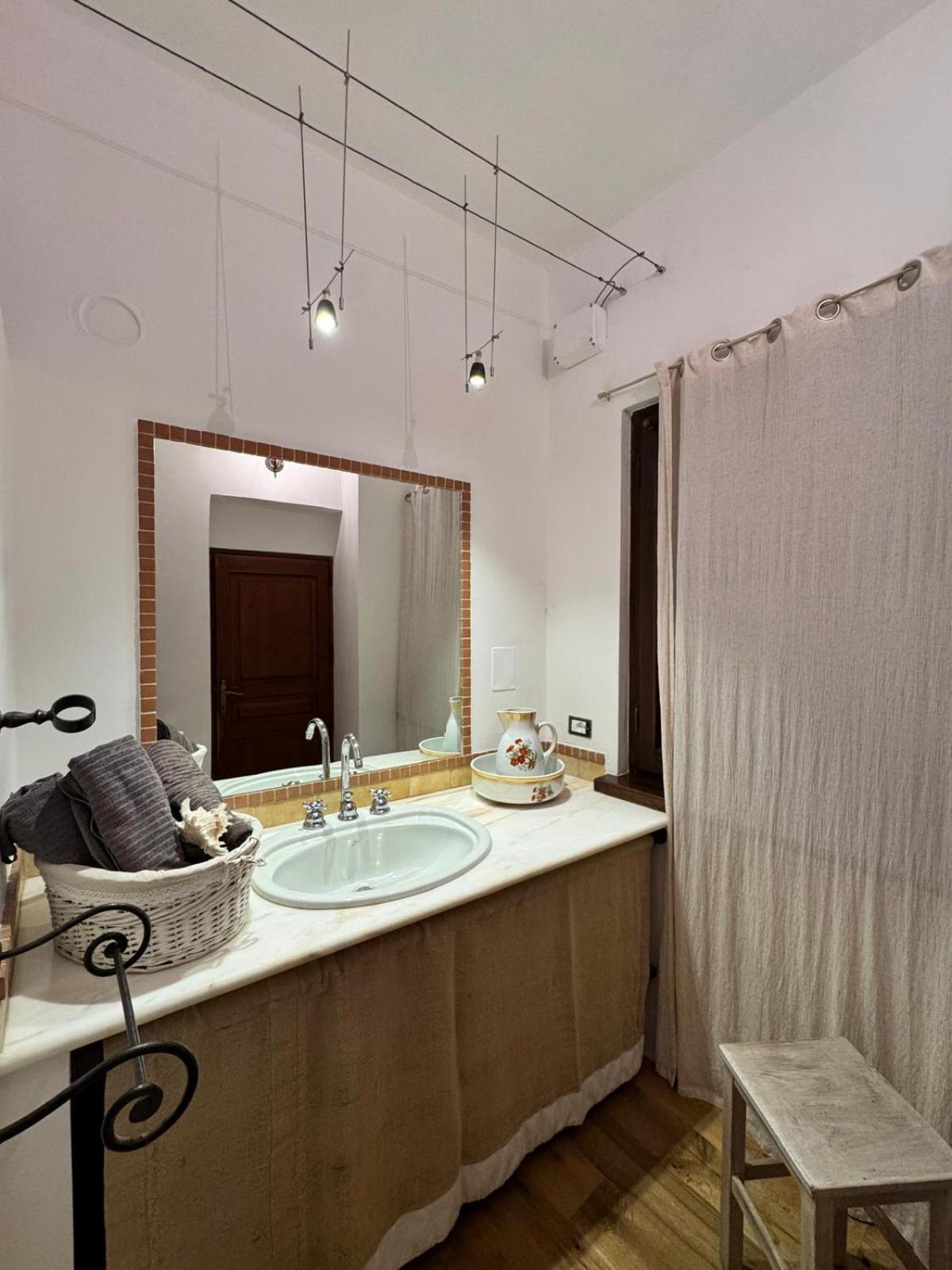 Cocconato Al Riccio Bed & Breakfast エクステリア 写真