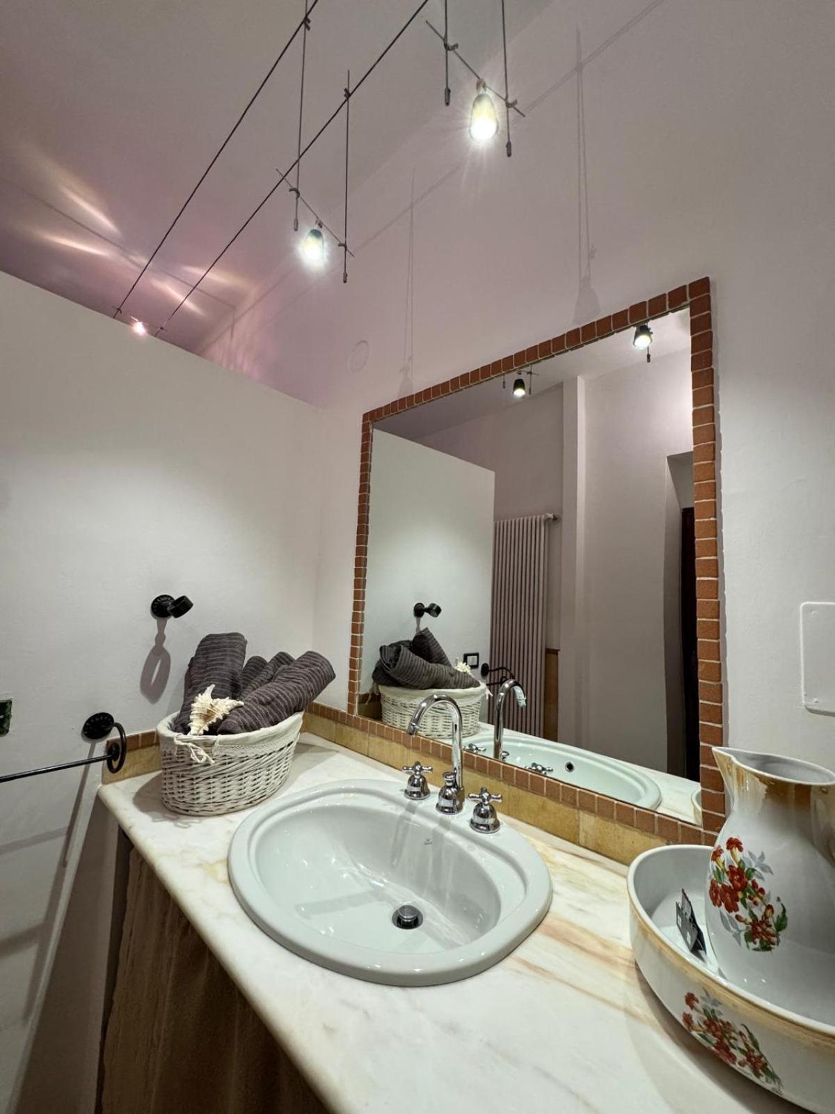 Cocconato Al Riccio Bed & Breakfast エクステリア 写真